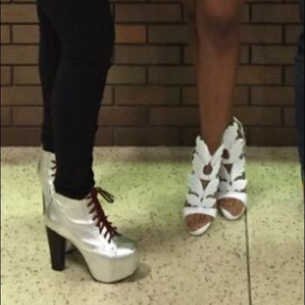 Metallic Litas - Picture 8 of 8